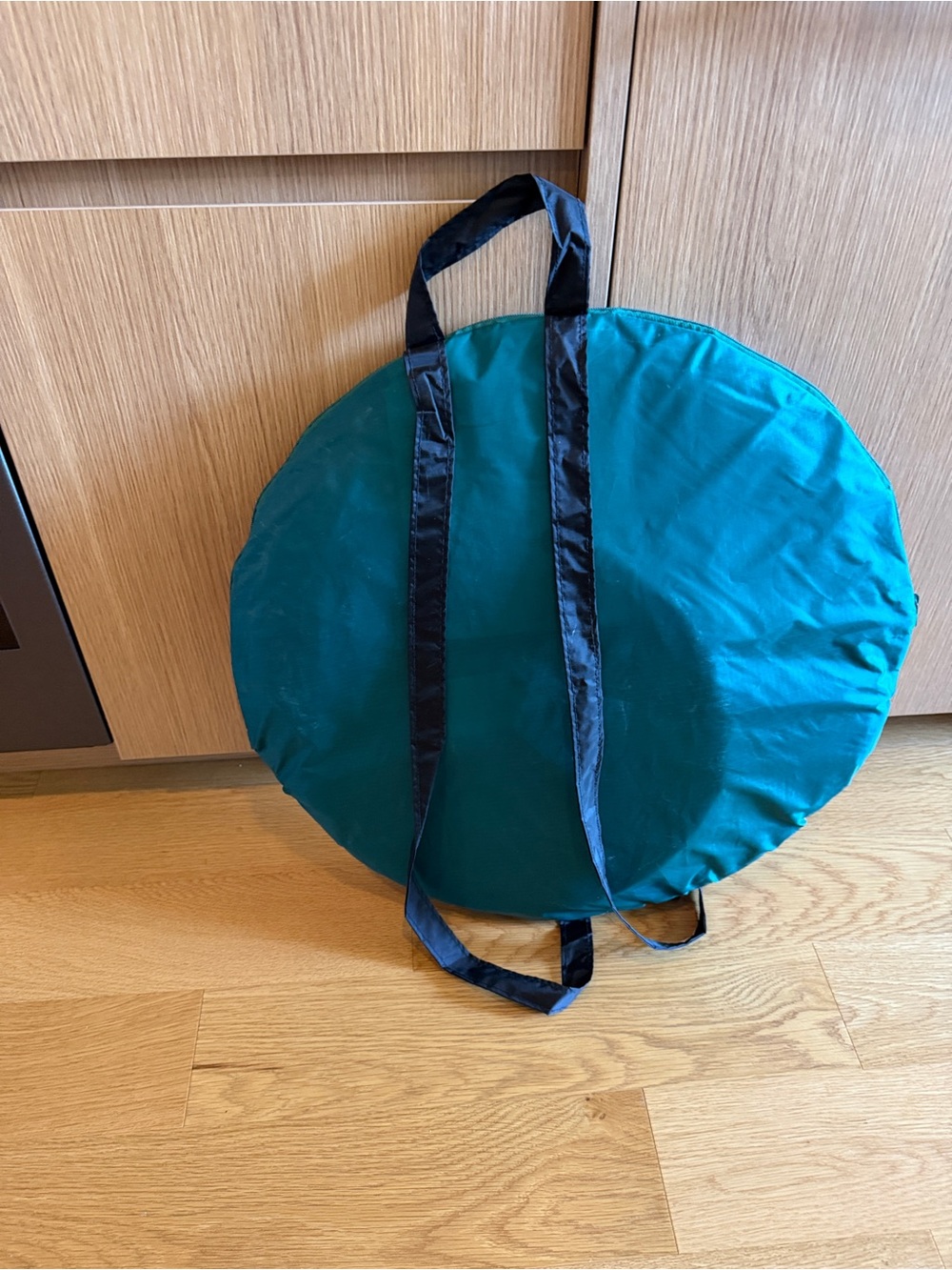 Baggu pop up tent - Picture 3 of 4